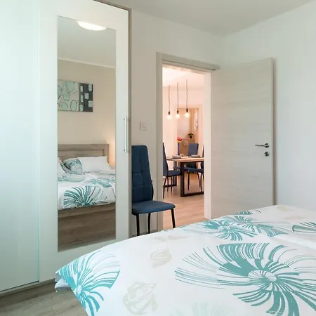 Jugo Apartamento